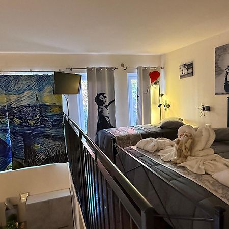 Exclusive Loft Degli Artisti Lägenhet Florens Exteriör bild