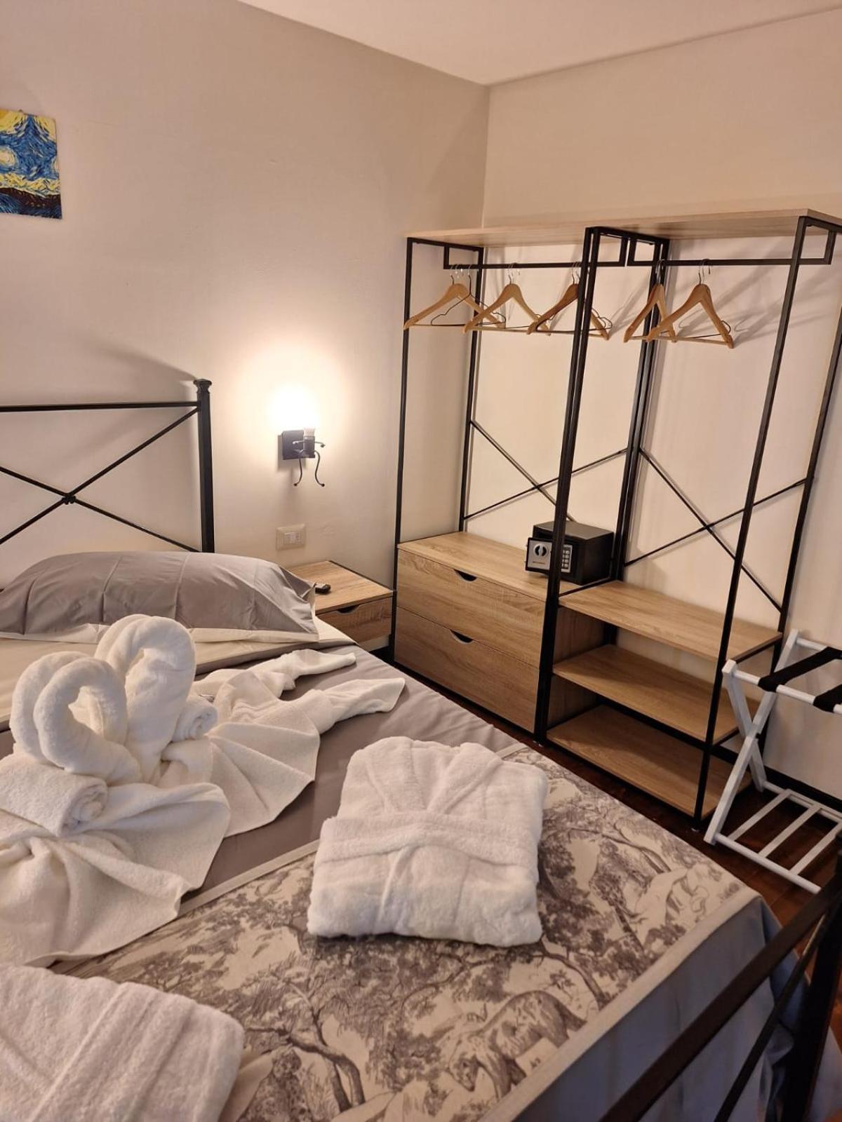 Exclusive Loft Degli Artisti Lägenhet Florens Exteriör bild